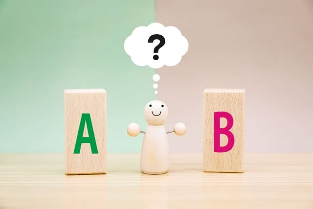 ぶつけて故障したシャッターを修理するか交換するかはどう決める？
