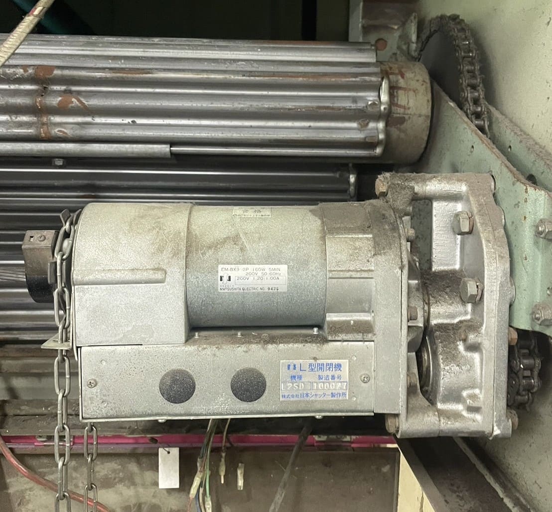 弊社で対応した重量シャッターの修理・交換事例