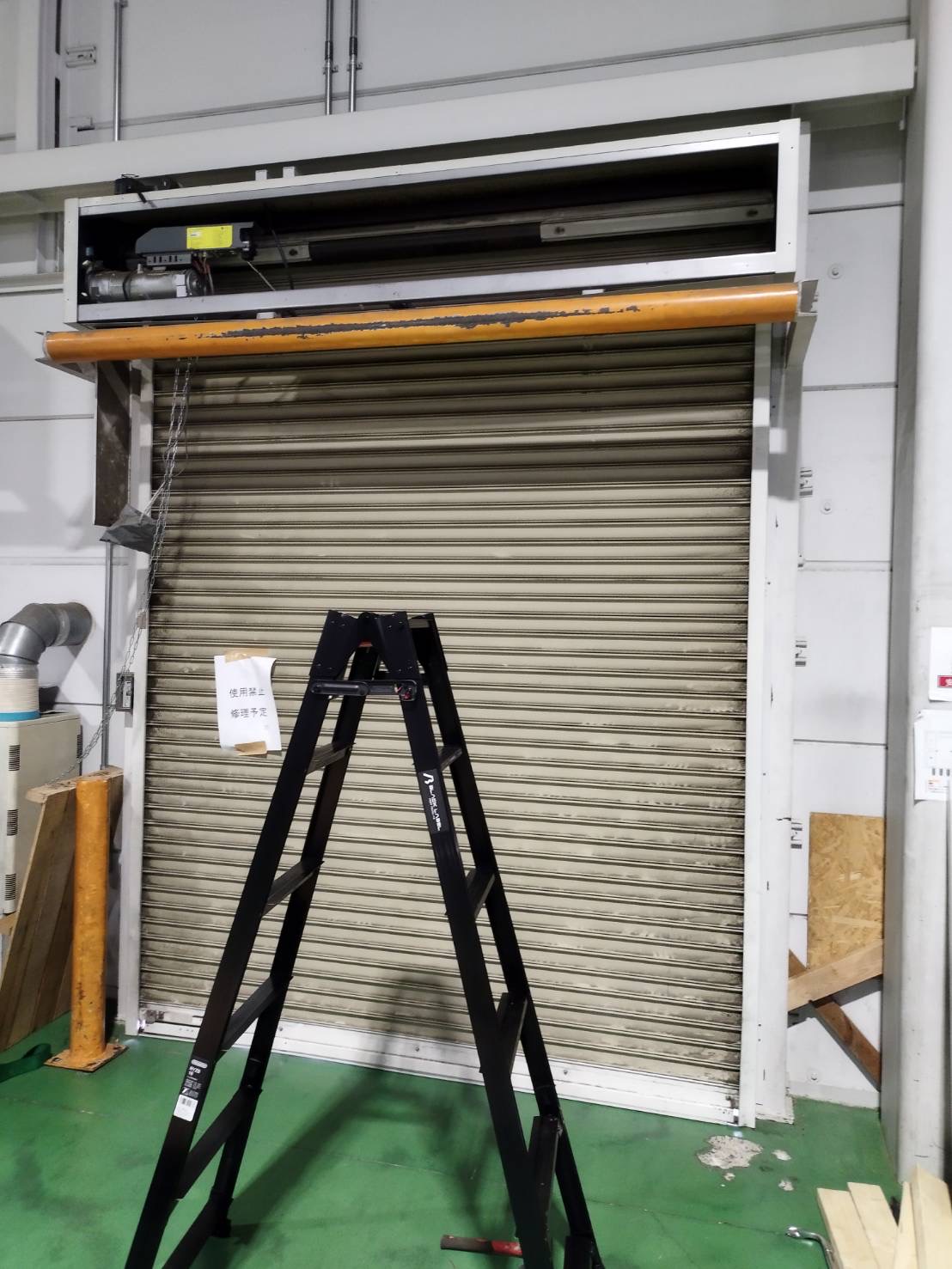 電動 倉庫・工場 のシャッター施工事例