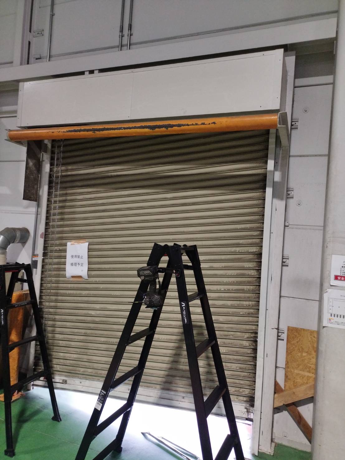 手動 倉庫・工場 のシャッター施工事例
