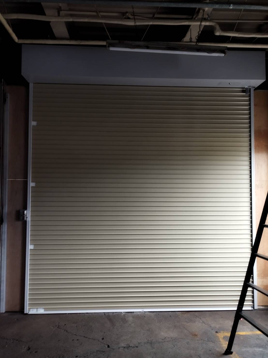 手動 倉庫・工場 のシャッター施工事例